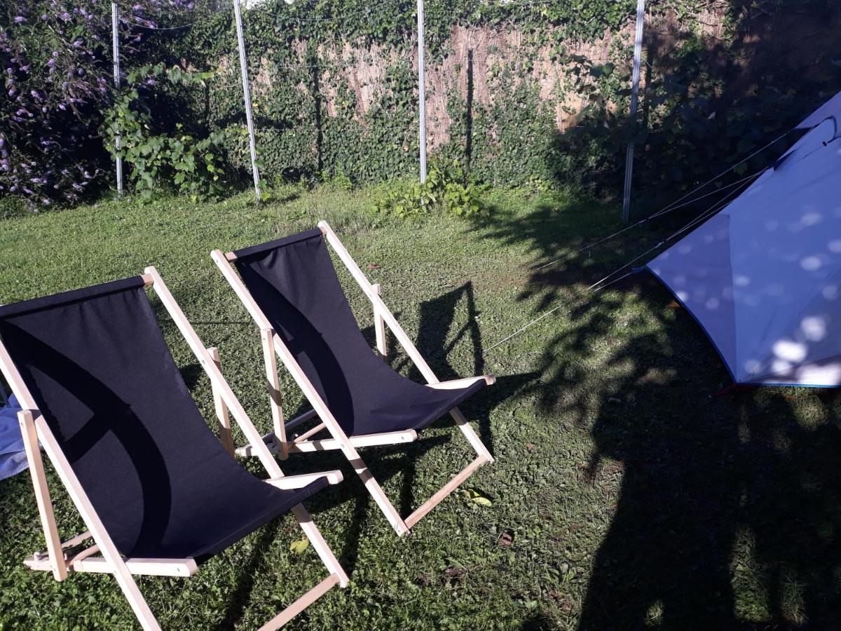 Camping Under The Walnut In Your Own Tent On A Shared Lot And Shared Bathroom ลูบลิยานา ภายนอก รูปภาพ